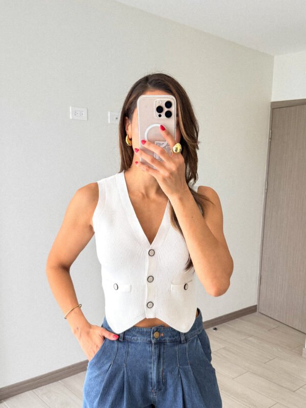 Carol Top