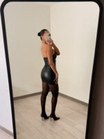 She´s an Icon Dress - Imagen 2