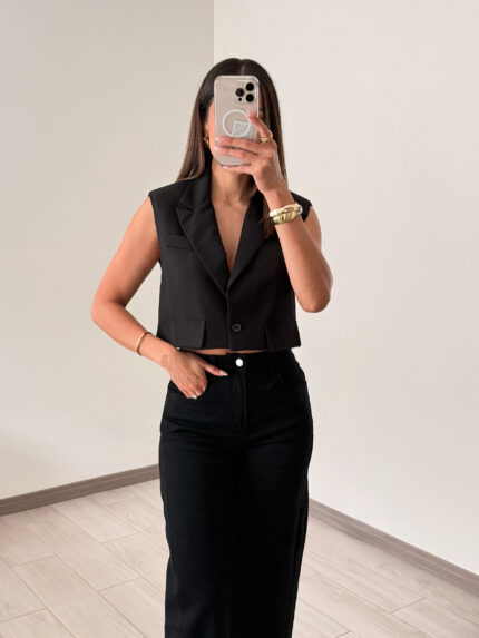Elle Vest